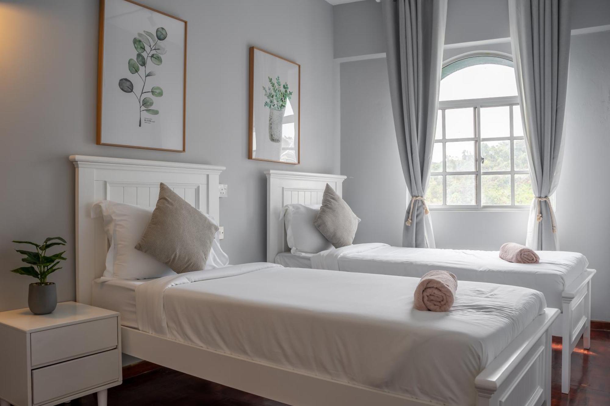 Star Regency By Plush Brinchang Room photo